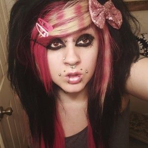 Meet your Posher, Phoebe